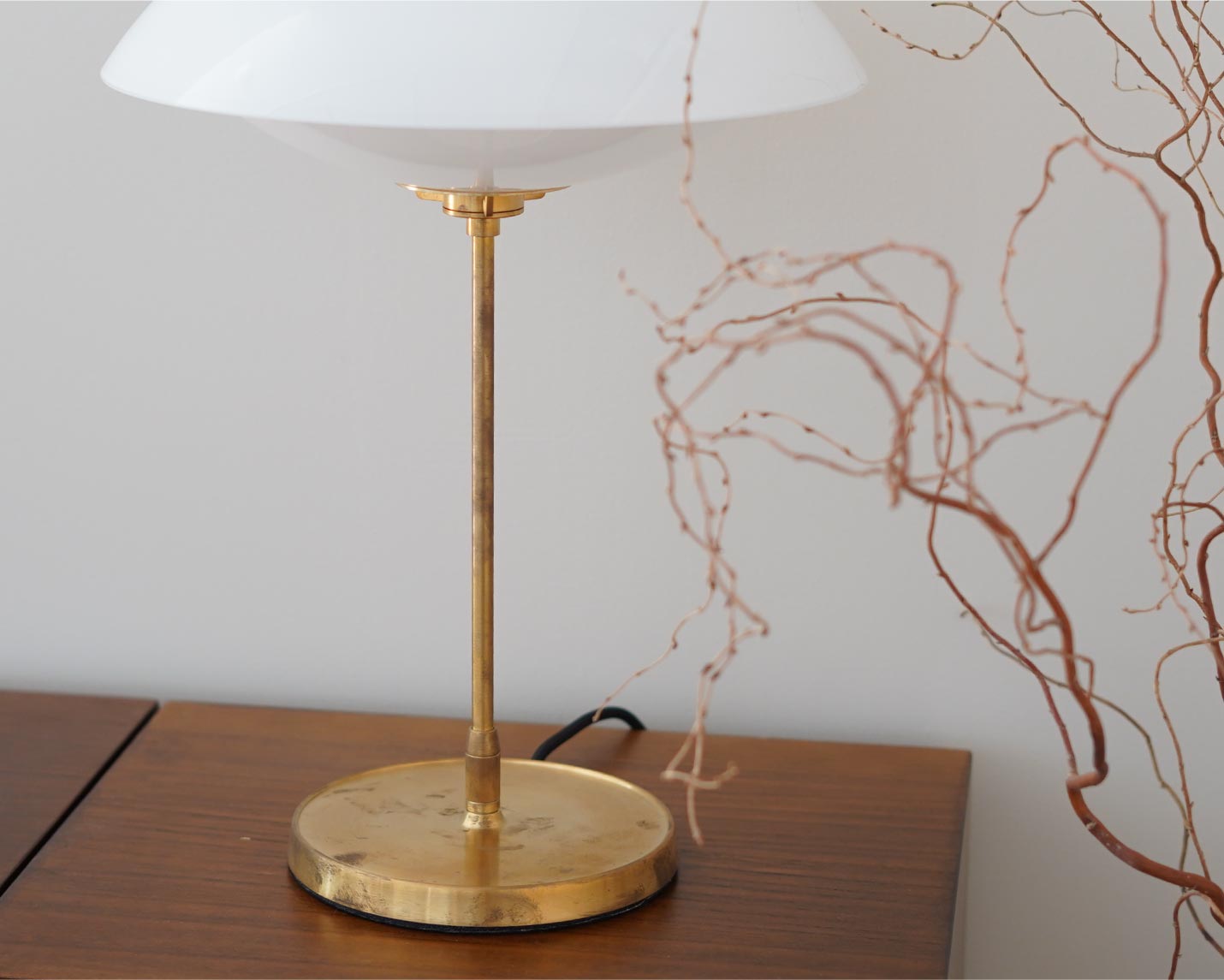 フリッツハンセン クラム ポータブルの真鍮の経年変化