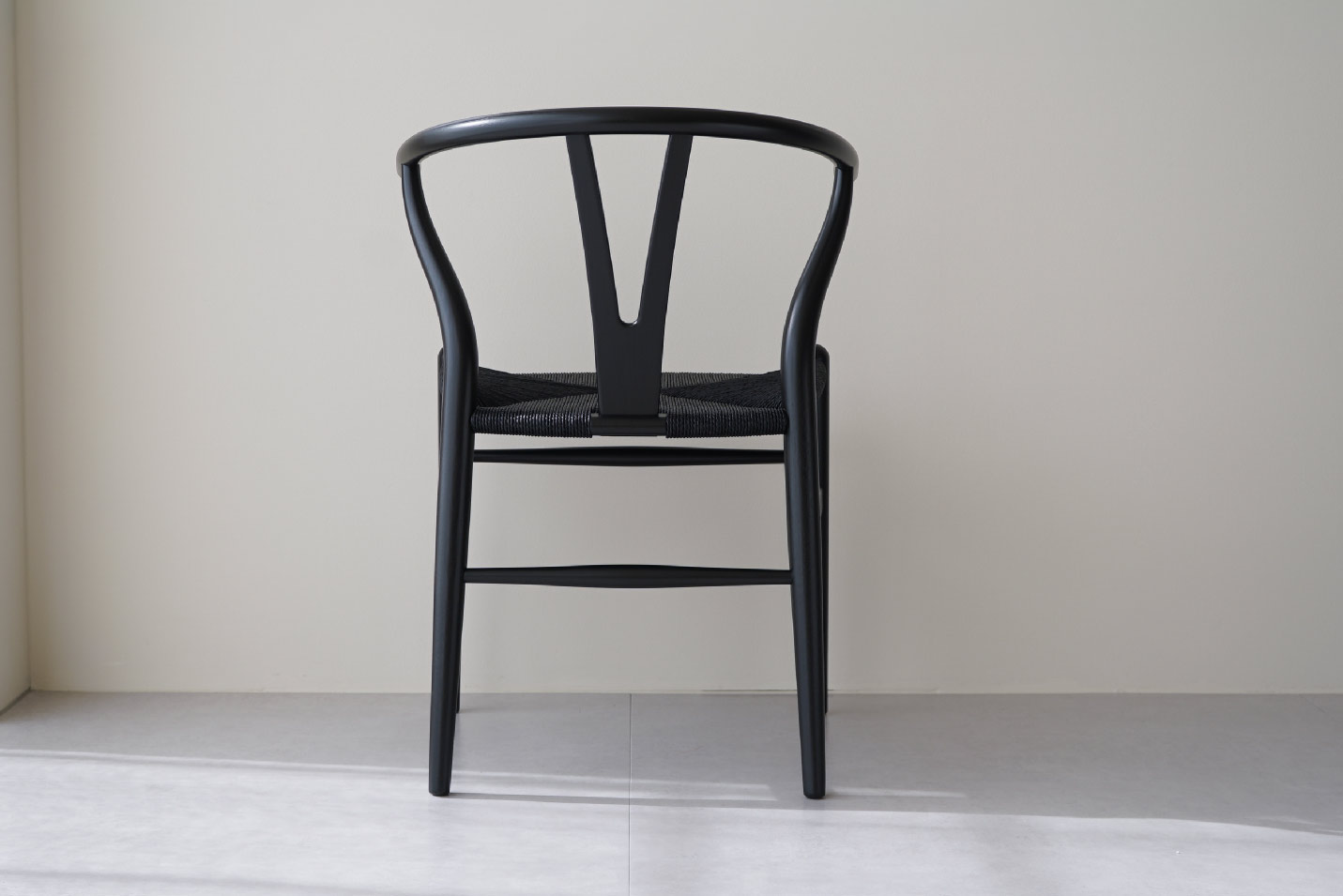 CH24 Yチェア ユーカリブラック