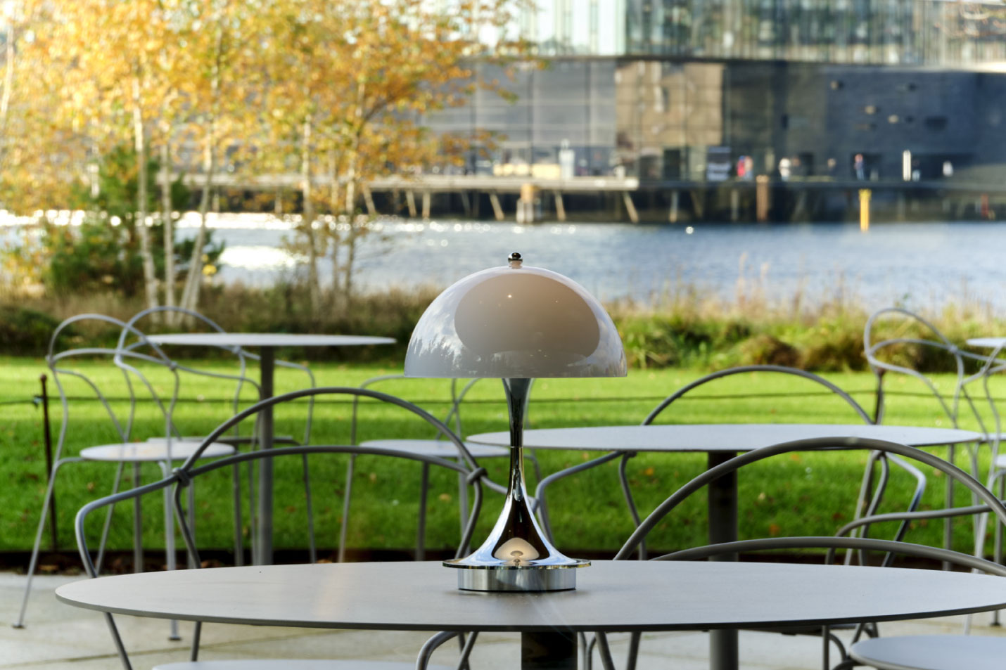 ルイスポールセン(Louis Poulsen) パンテラ 160 ポータブル V3 ORIGINALS オパール・ブルー・グレー・クローム