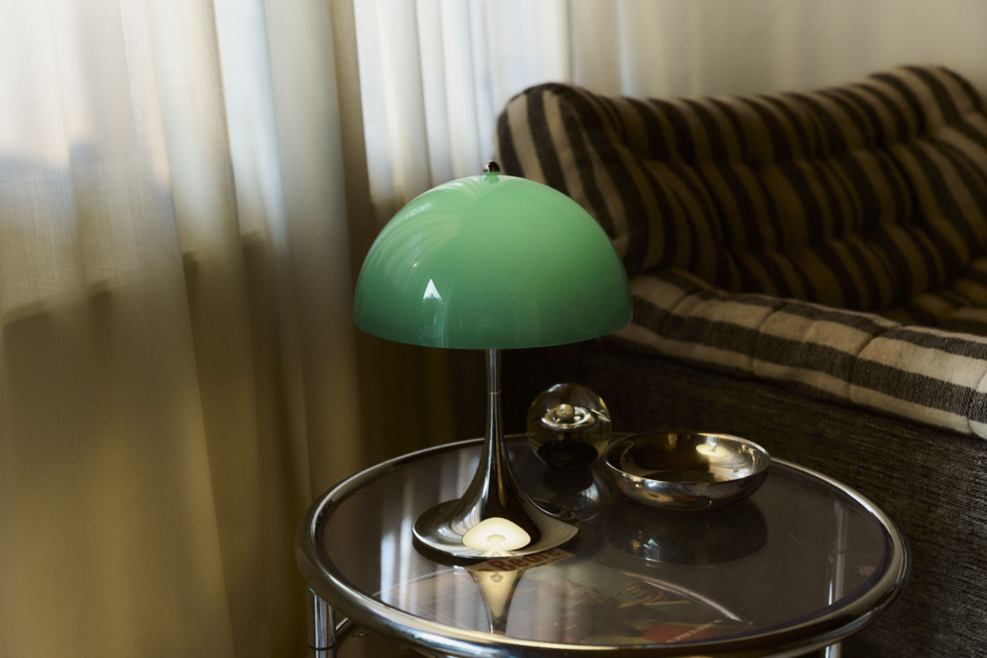 ルイスポールセン(Louis Poulsen) パンテラ 250 ポータブル ORIGINALS オパール・グリーン・クローム