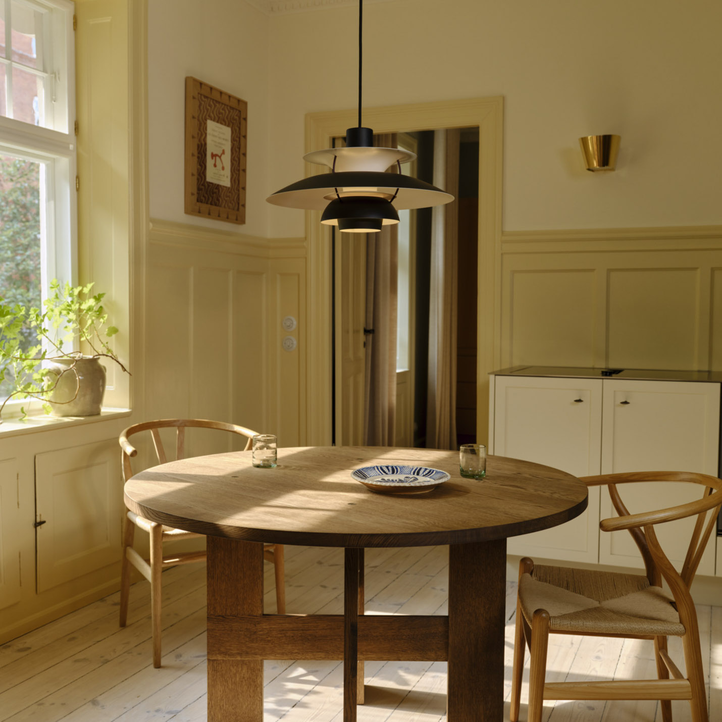 ルイスポールセン（Louis Poulsen）PH5 / ブラック・エディション2025