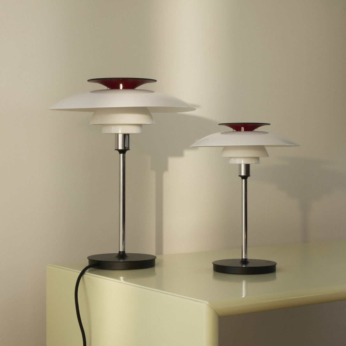 ルイスポールセン（Louis Poulsen）PH80 テーブル シルヴァー・クローム