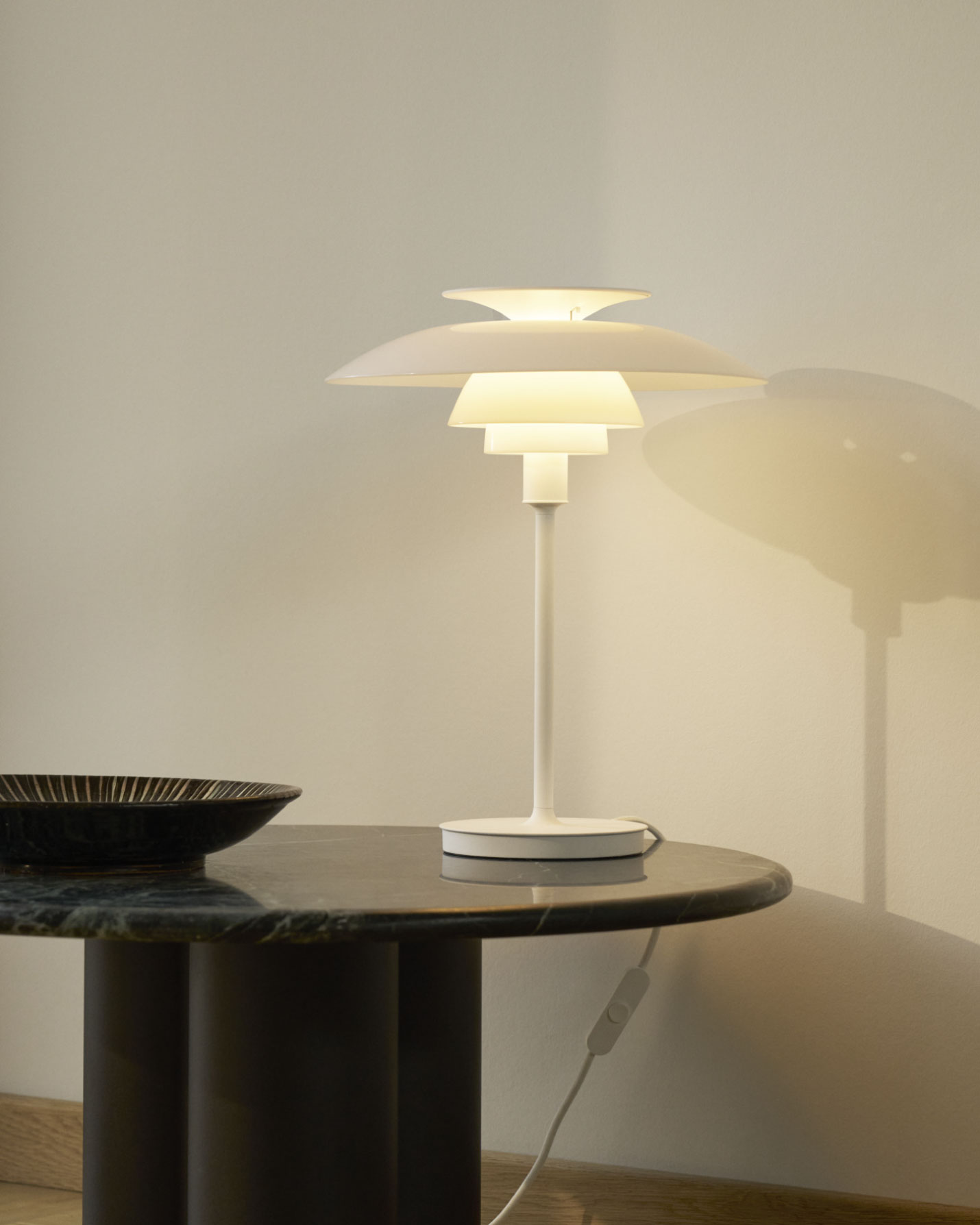 ルイスポールセン（Louis Poulsen） PH80 テーブル ホワイト