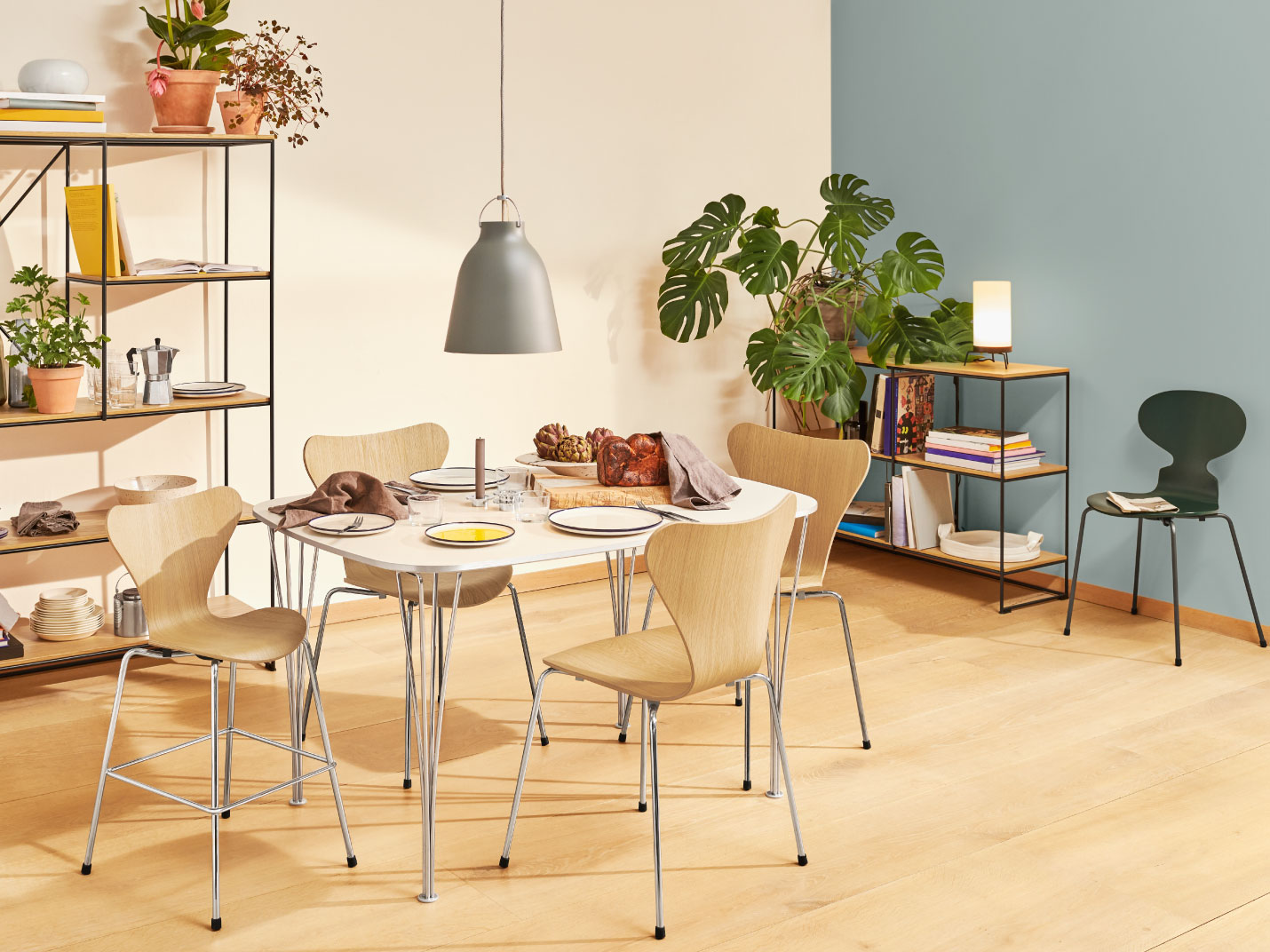 フリッツ・ハンセン（FRITZ HANSEN）シーン