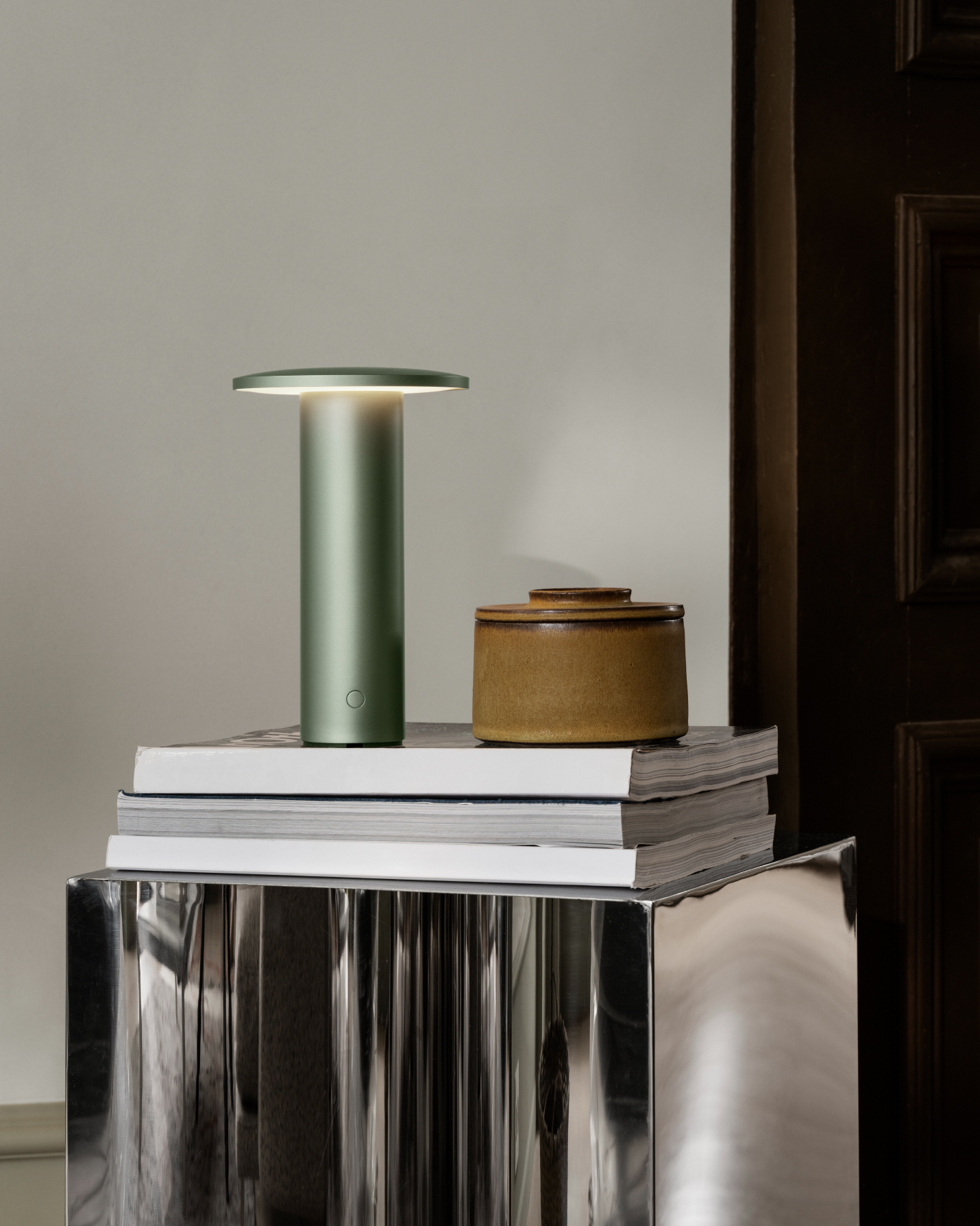 FRITZ HANSEN（フリッツ・ハンセン）SOLAE（ソラエ） ポータブルランプ ライトグリーン