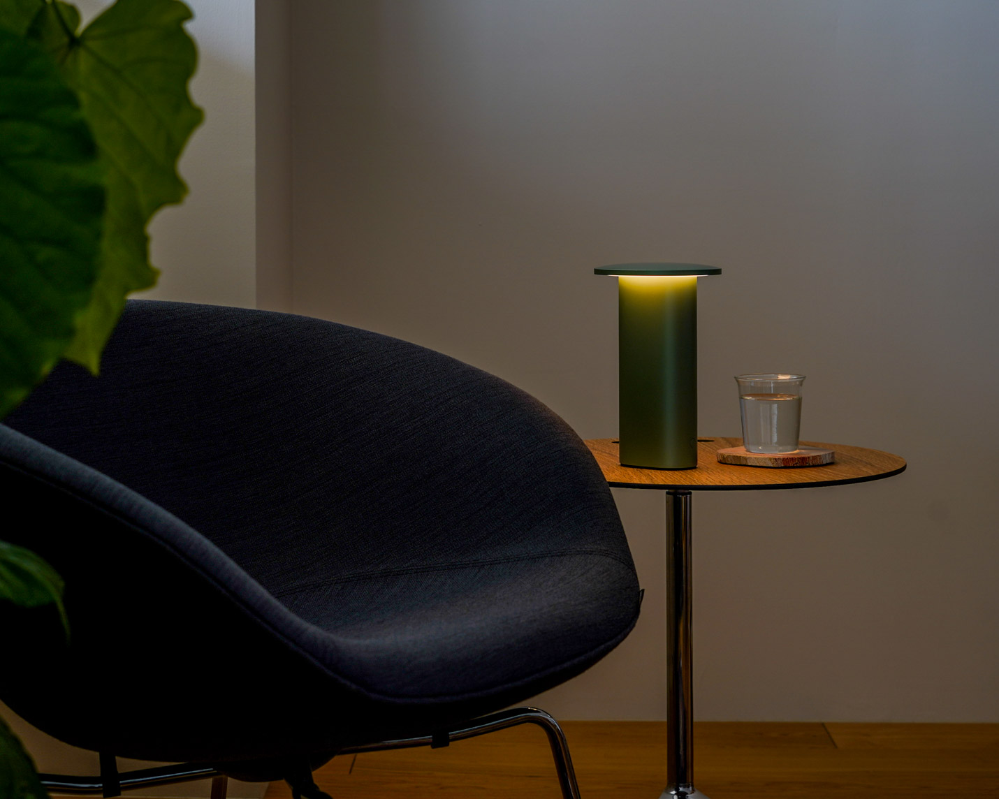 FRITZ HANSEN（フリッツ・ハンセン）SOLAE（ソラエ） ポータブルランプ