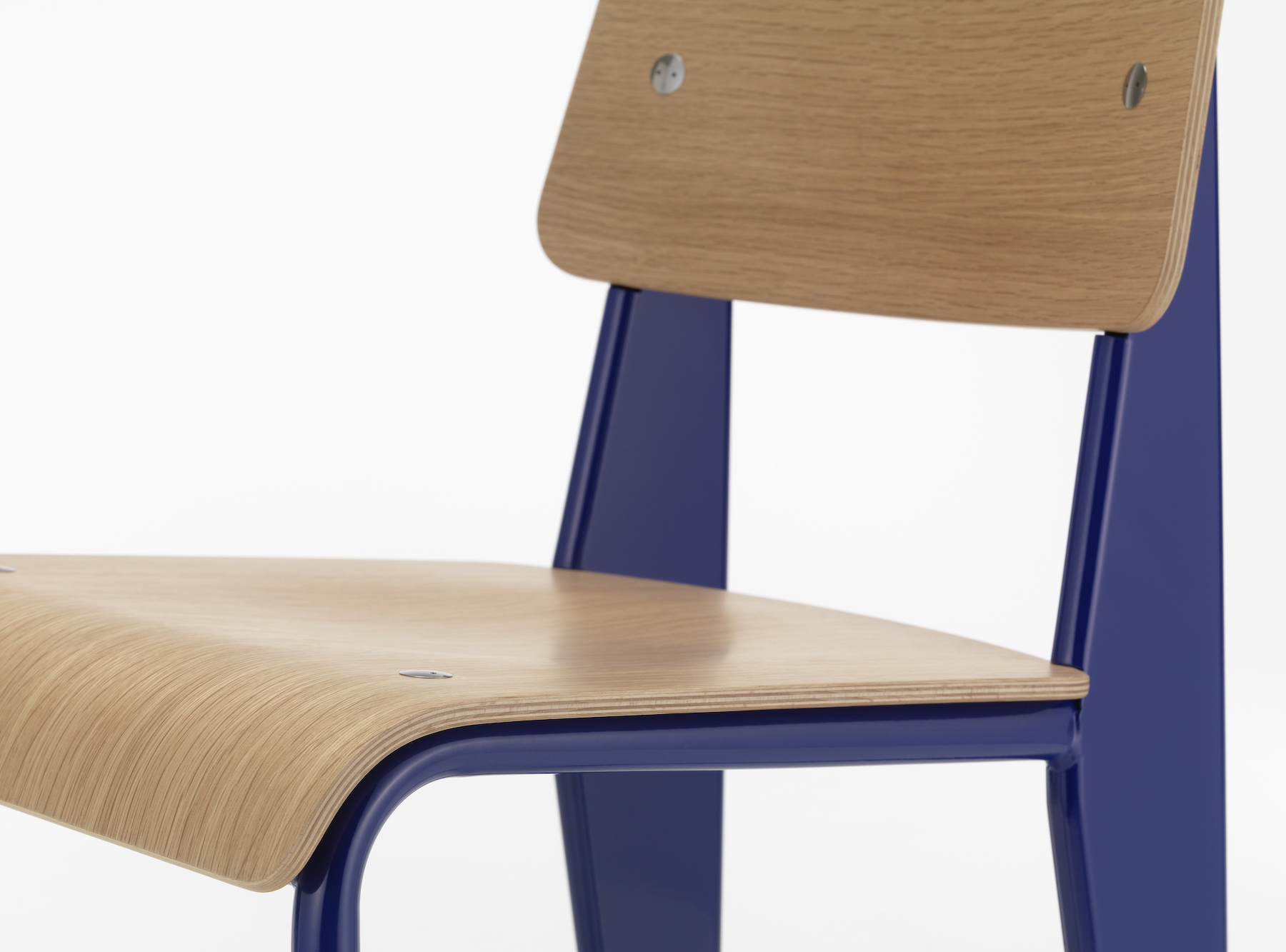 Vitra（ヴィトラ） スタンダードチェア（Standard Chair）プルーヴェブルーマルクール（Prouvé Bleu Marcoule）