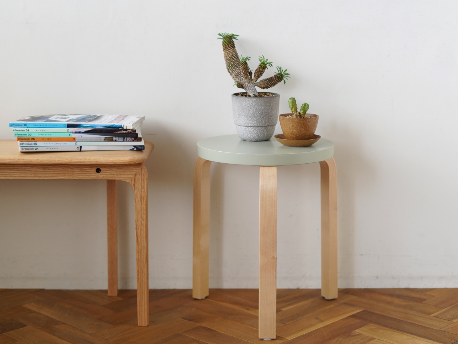 artek (アルテック)  3本脚 スツール stool60 カラーラッカー