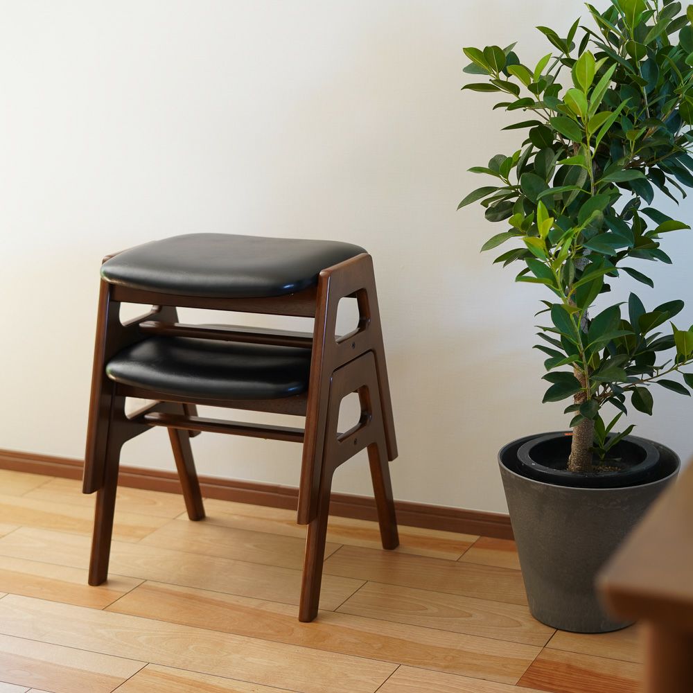 カリモク60+ スタッキングスツール スタンダードブラック［C36116BW］ 商品画像2