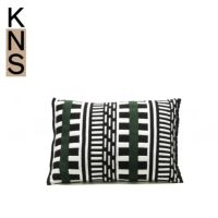 カリモクニュースタンダード ストライプスクッション （Karimoku New Standard Stripes Cushion） ラージ［K3400CKA］商品画像1