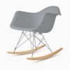 ハーマンミラー（Hermanmiller）イームズ アームシェルチェア RAR ライトグレー クロームベース ホワイトアッシュ［RAR. 47 A2 LTY］