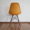 ハーマンミラー（Hermanmiller）イームズ サイドシェルチェア DSW ディープイエロー ブラックベース ウォールナット［DSW. BK OU DYL E8］