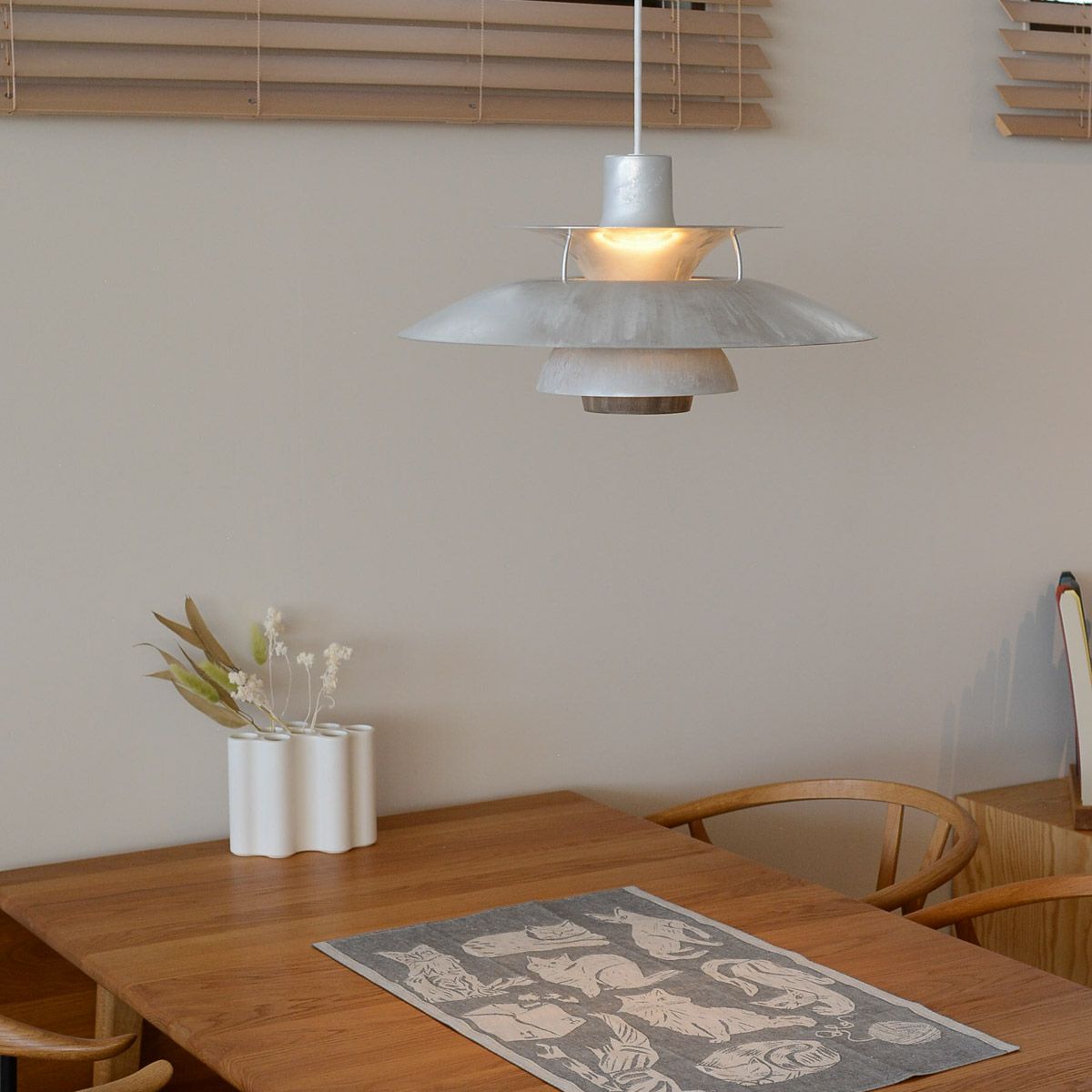 ルイスポールセン（Louis Poulsen） PH5 / リテイク（RETAKE）