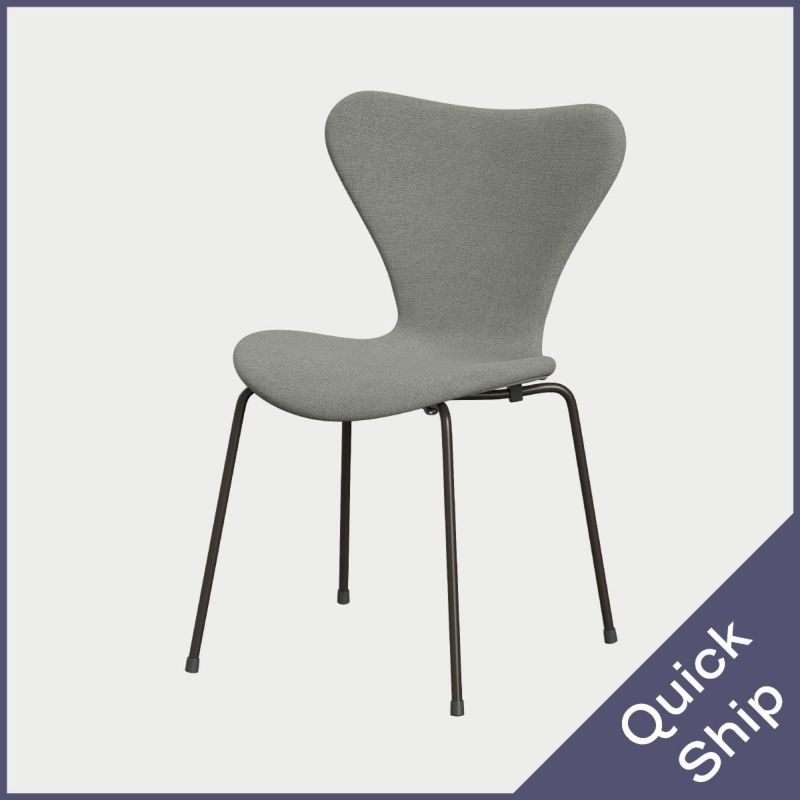 FRITZ HANSEN（フリッツ・ハンセン）SERIES 7（セブンチェア）  フルパディング SUNNIVA - サンド/ライトグレー（153）×ブラウンブロンズベース