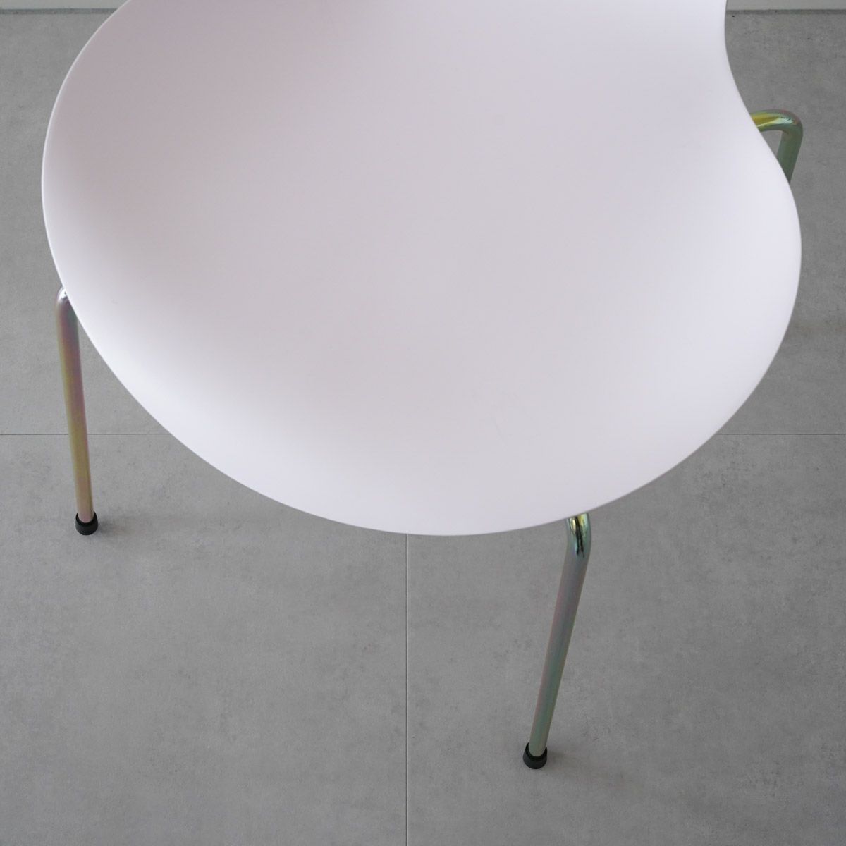 FRITZ HANSEN（フリッツ・ハンセン）SERIES 7（セブンチェア）  ラッカー / 7:14 AM PINK（ピンク×レインボーベース）