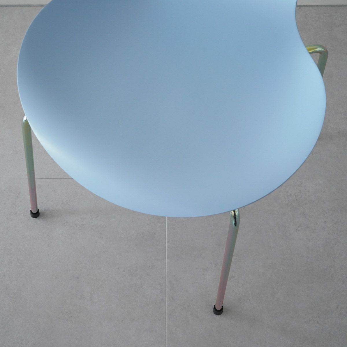 FRITZ HANSEN（フリッツ・ハンセン）SERIES 7（セブンチェア）  ラッカー / 7:14 AM BLUE（ブルー×レインボーベース）