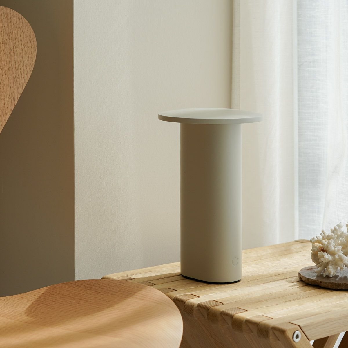 FRITZ HANSEN（フリッツ・ハンセン）SOLAE（ソラエ） ポータブルランプ ウォームグレー